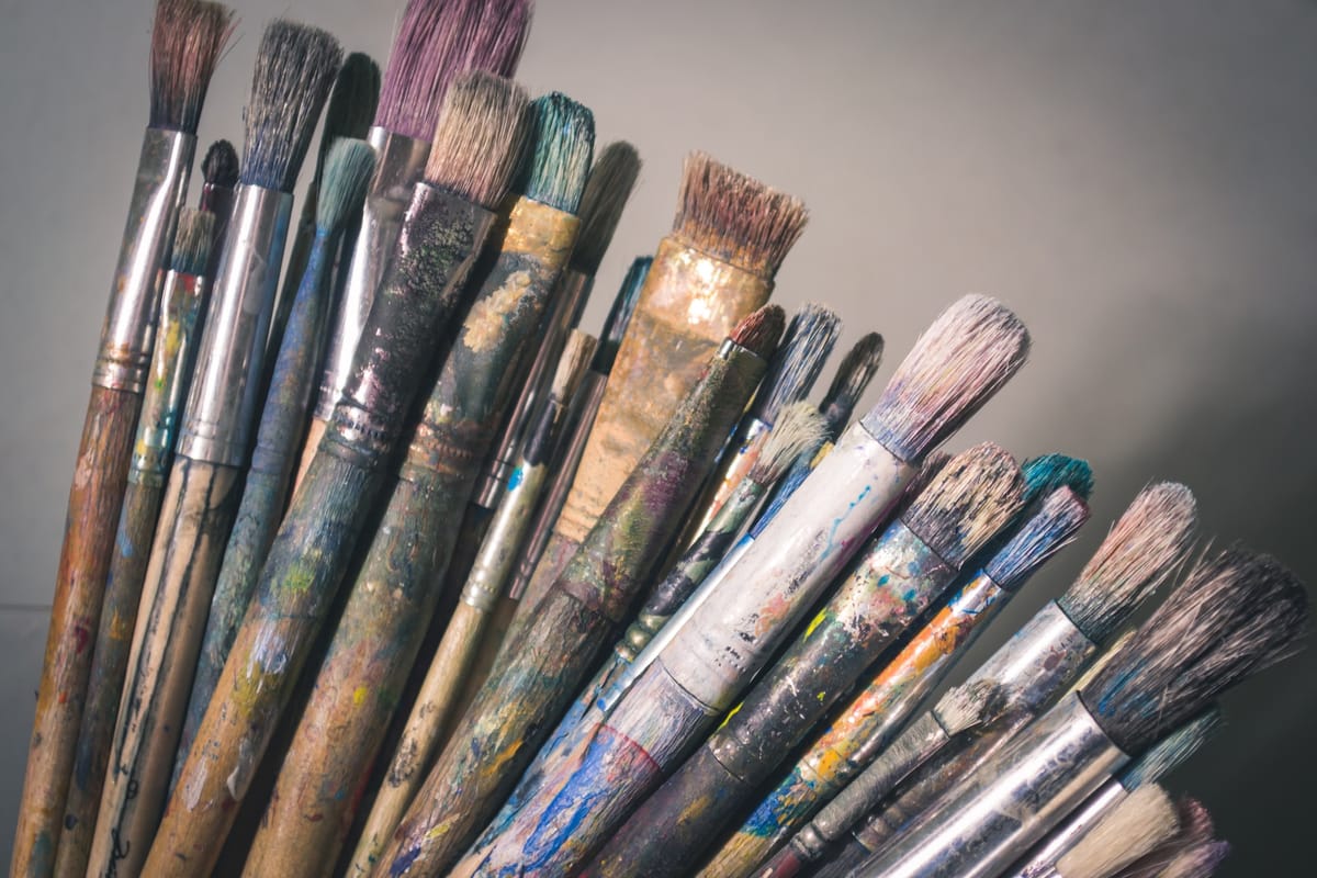 The Finest Acrylic Paint Brushes for Beginners and Pros